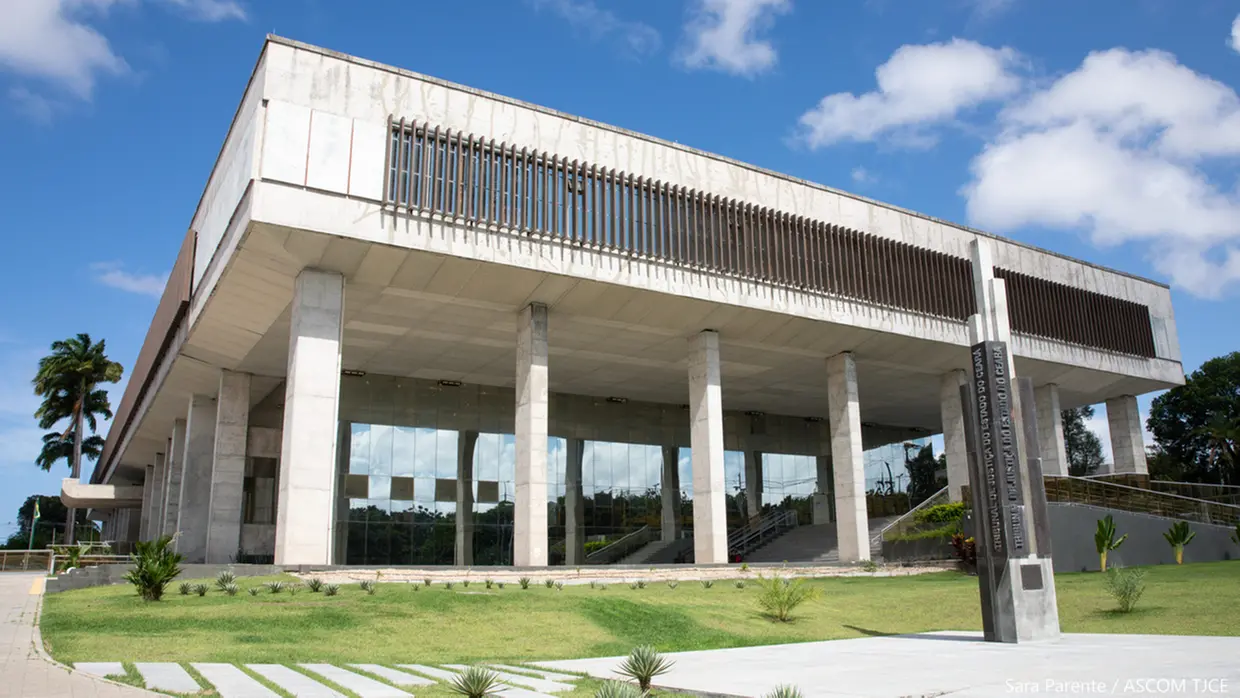 Justiça mantém prisão de homem acusado de estuprar colega de trabalho em agência da Enel no Ceará