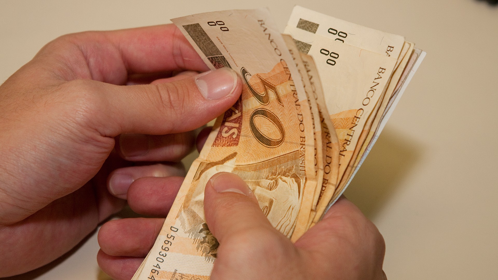 Projeto prevê descontos de até 100% em multas e juros de dívidas no Ceará