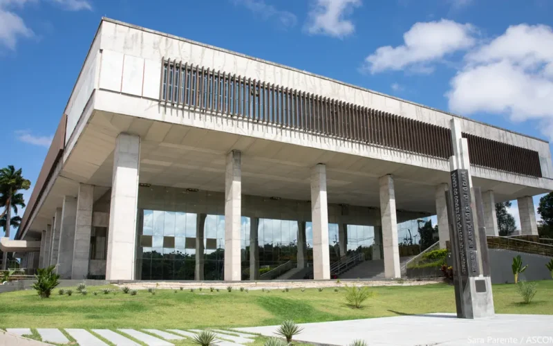 Justiça mantém prisão de homem acusado de estuprar colega de trabalho em agência da Enel no Ceará