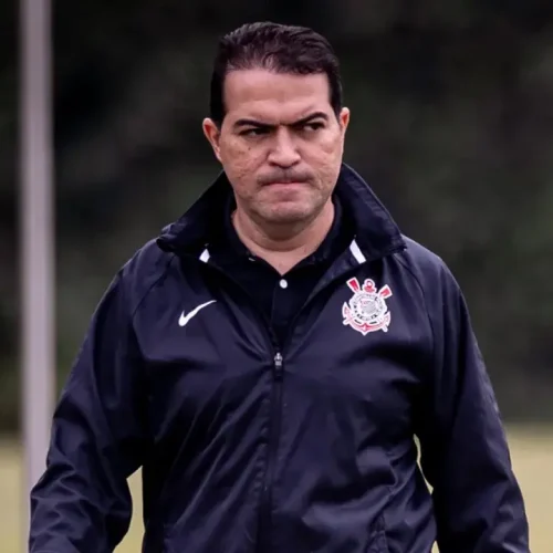 Marcelo Paz deixa o Corinthians após cobranças por pagamentos e relatos de ameaças