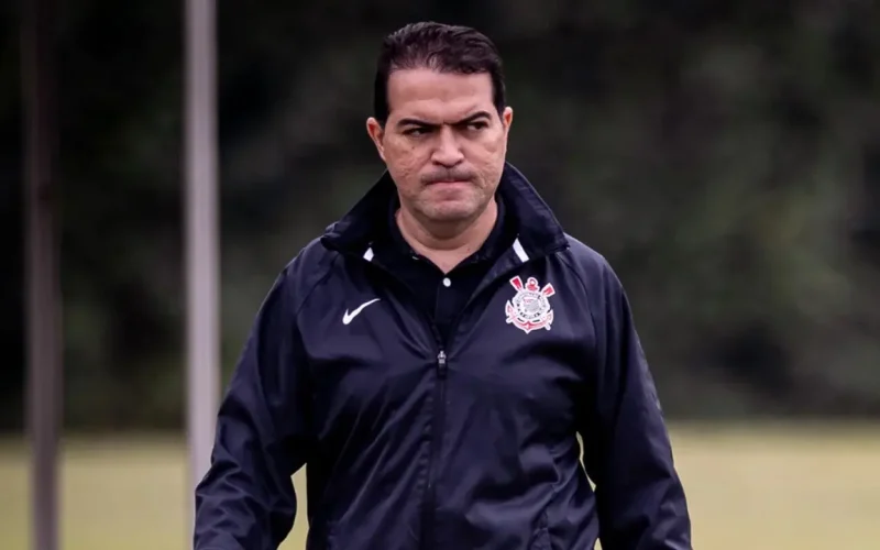 Marcelo Paz deixa o Corinthians após cobranças por pagamentos e relatos de ameaças